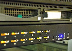 KVM-switch с лицевой стороны